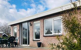 Vakantiebungalow in bosrijke omgeving Luttenberg