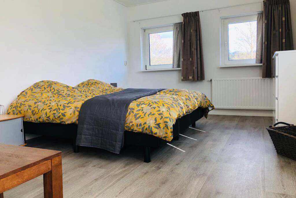 Vakantiebungalow in bosrijke omgeving Luttenberg Villa Buitenkant foto